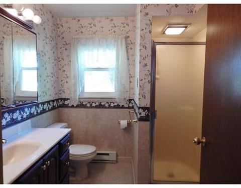 8 Williams St, Easthampton, MA 01027 photo 12