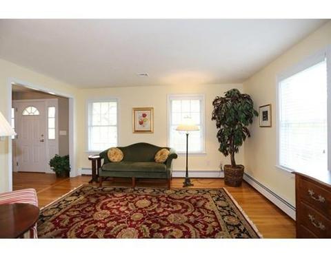 167 Parker St, Maynard, MA 01754 photo 4