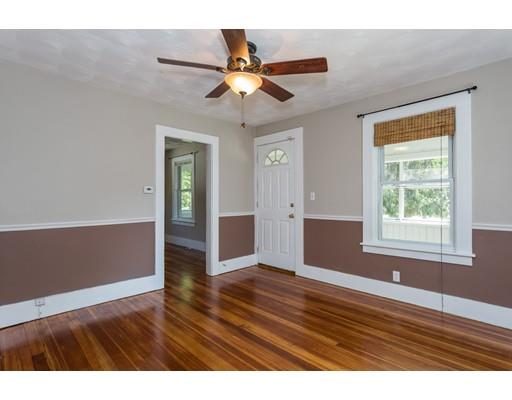 38 Clyde Ave, West Springfield, MA 01089 photo 9