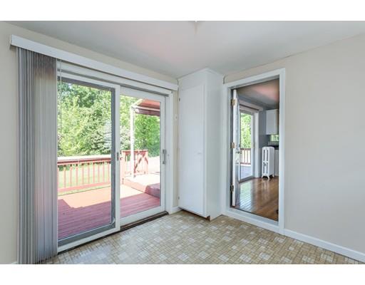 38 Clyde Ave, West Springfield, MA 01089 photo 18