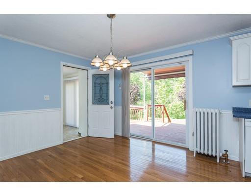 38 Clyde Ave, West Springfield, MA 01089 photo 12