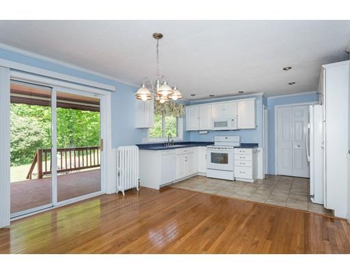 38 Clyde Ave, West Springfield, MA 01089 photo 13