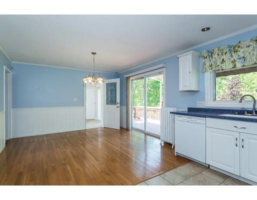 38 Clyde Ave, West Springfield, MA 01089 photo 11