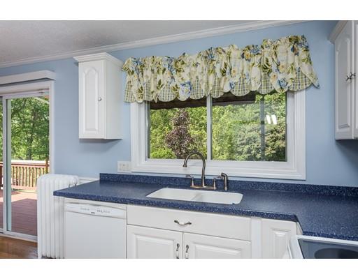 38 Clyde Ave, West Springfield, MA 01089 photo 14