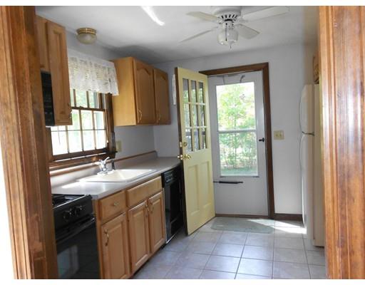 9 Chestnut Dr, Townsend, MA 01469 photo 3