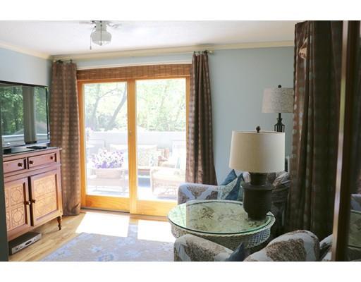 13 Spruce Rd, Reading, MA 01867 photo 6