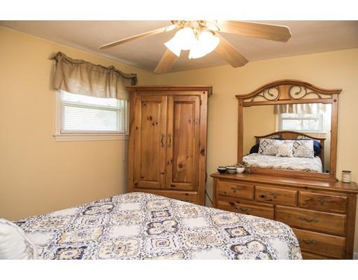 32 Wands St, Springfield, MA 01118 photo 16