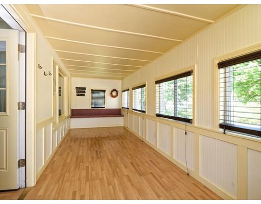 13 Eddy St, Webster, MA 01570 photo 4
