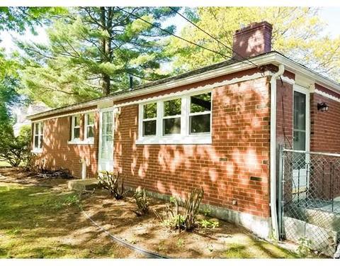 1690 Parker St, Springfield, MA 01128 photo 1