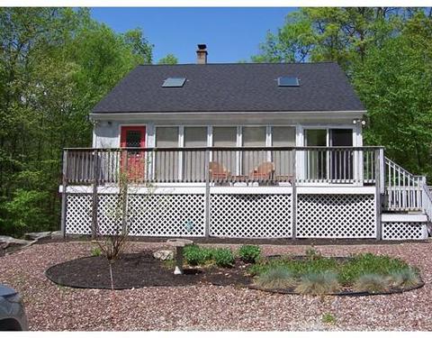 111 Douglas Rd, Webster, MA 01570 photo 1