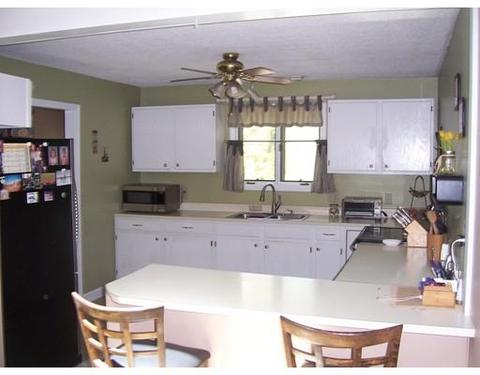 111 Douglas Rd, Webster, MA 01570 photo 6