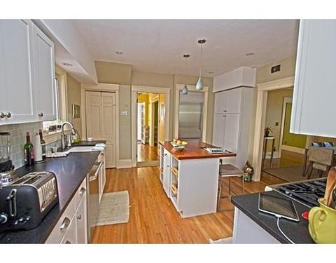 39 Longfellow Rd, Worcester, MA 01602 photo 11