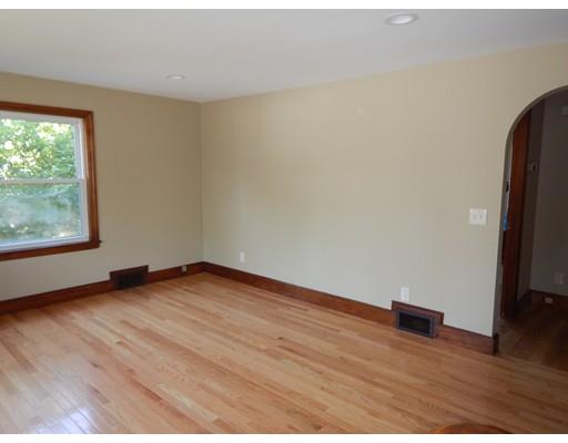 23 Frank St, Worcester, MA 01604 photo 12