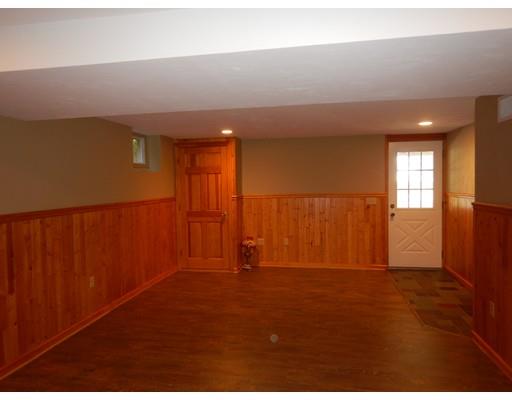 23 Frank St, Worcester, MA 01604 photo 21