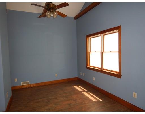 23 Frank St, Worcester, MA 01604 photo 17