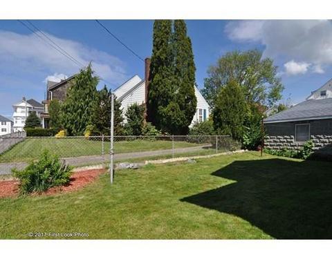 351 Coggeshall, Fall River, MA 02721 photo 28