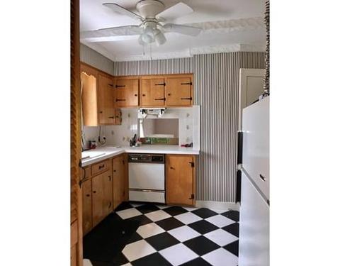 279 Mott St, Fall River, MA 02721 photo 8