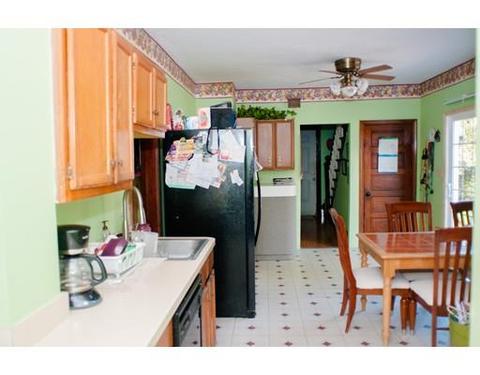 8 Dixon Ave, Worcester, MA 01605 photo 12