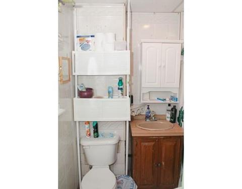 8 Dixon Ave, Worcester, MA 01605 photo 20