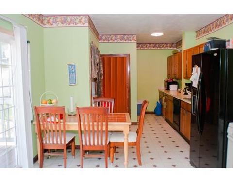 8 Dixon Ave, Worcester, MA 01605 photo 13