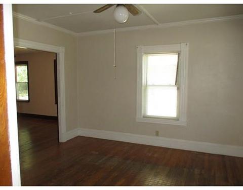 56 Cambridge St, Springfield, MA 01109 photo 5