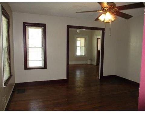56 Cambridge St, Springfield, MA 01109 photo 4