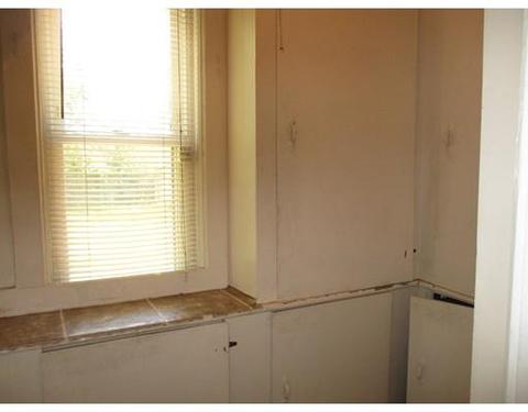 56 Cambridge St, Springfield, MA 01109 photo 9