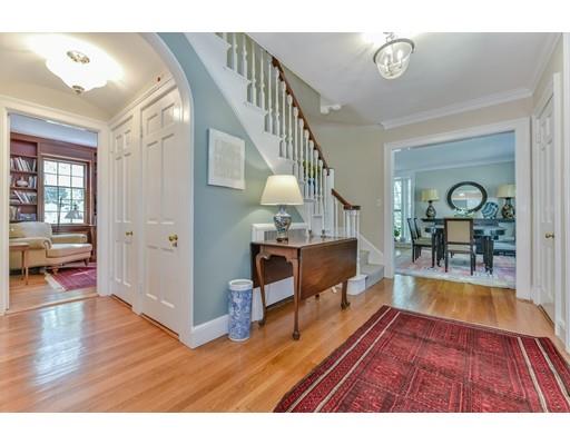 28 Denny Rd, Chestnut Hill, MA 02467 photo 3