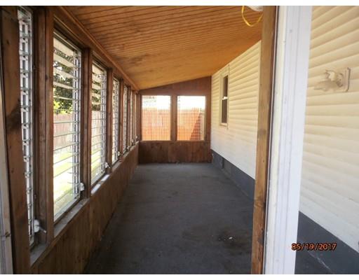 1043 Allen St, Springfield, MA 01118 photo 7