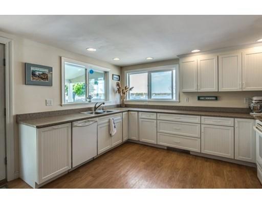 4 Sutton Ave, Salem, MA 01970 photo 9