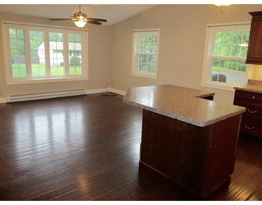 270 Murphy Ln, Chicopee, MA 01020 photo 2