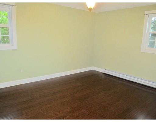 270 Murphy Ln, Chicopee, MA 01020 photo 9