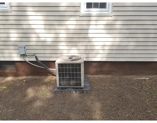 31 Duggan Cir, Springfield, MA 01119 photo 4