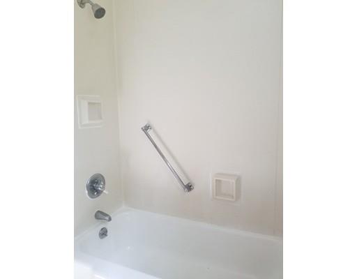 31 Duggan Cir, Springfield, MA 01119 photo 13