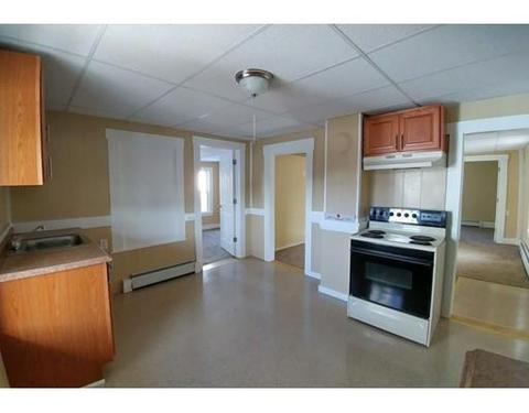 66 Pleasant St, Ware, MA 01082 photo 4