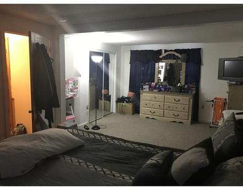 64 Tyler St, Springfield, MA 01109 photo 6