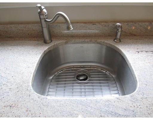 22 Asylum St, Mendon, MA 01756 photo 9