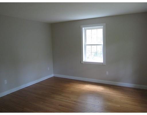 22 Asylum St, Mendon, MA 01756 photo 17