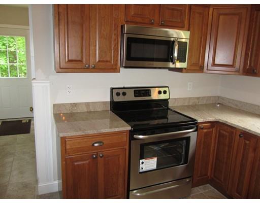 22 Asylum St, Mendon, MA 01756 photo 6