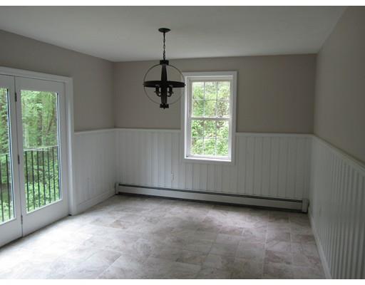 22 Asylum St, Mendon, MA 01756 photo 11