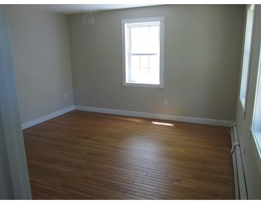 22 Asylum St, Mendon, MA 01756 photo 16