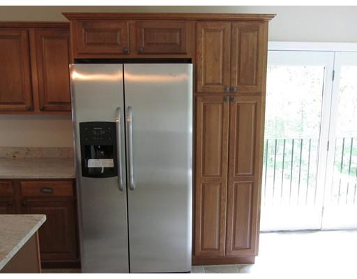 22 Asylum St, Mendon, MA 01756 photo 7
