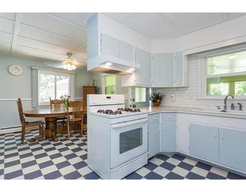 59 Division St, Easthampton, MA 01027 photo 8