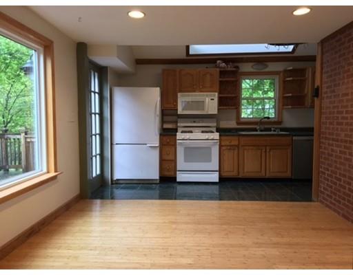 2 Webster Ct, Stoneham, MA 02180 photo 3
