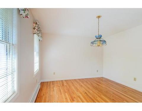 22 Union St, Barre, MA 01005 photo 4