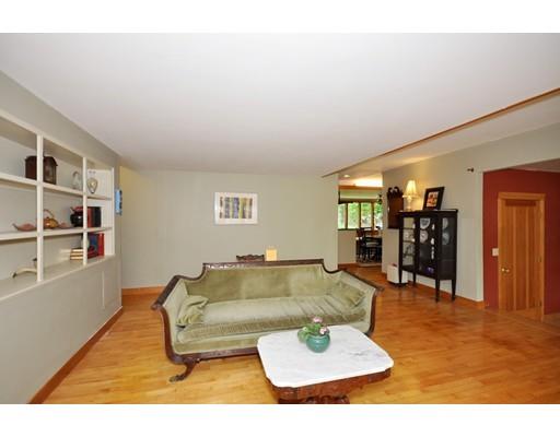 14 Tuttle Dr, Acton, MA 01720 photo 5