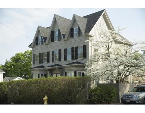 24 Highland St, Gloucester, MA 01930 photo 1