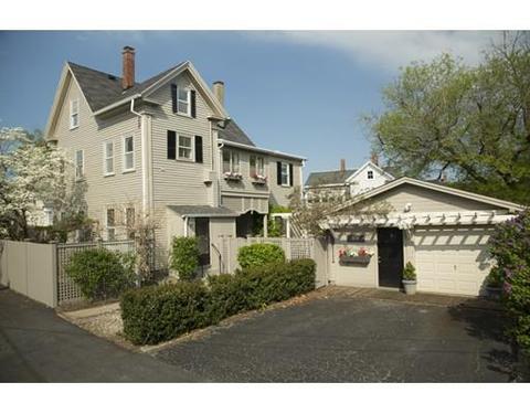 24 Highland St, Gloucester, MA 01930 photo 2