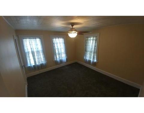 76 Pineywoods Ave, Springfield, MA 01108 photo 18