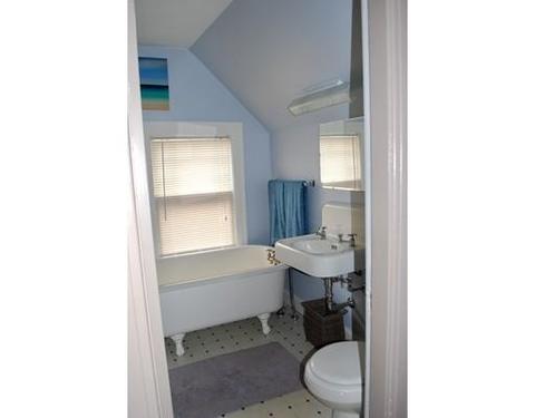 76 Pineywoods Ave, Springfield, MA 01108 photo 24